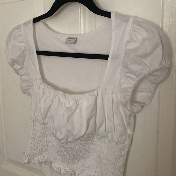 Aritzia Sunday Best Top - Picture 2 of 4